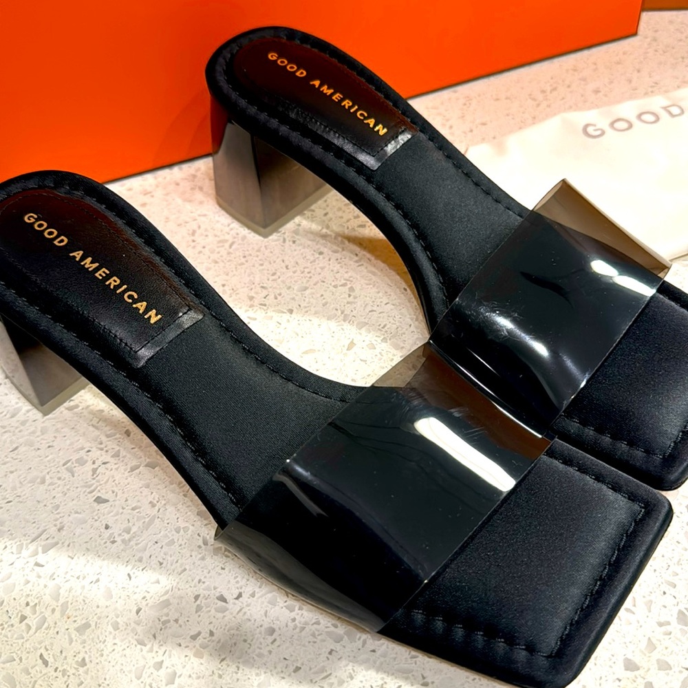Good American Black Flats 7